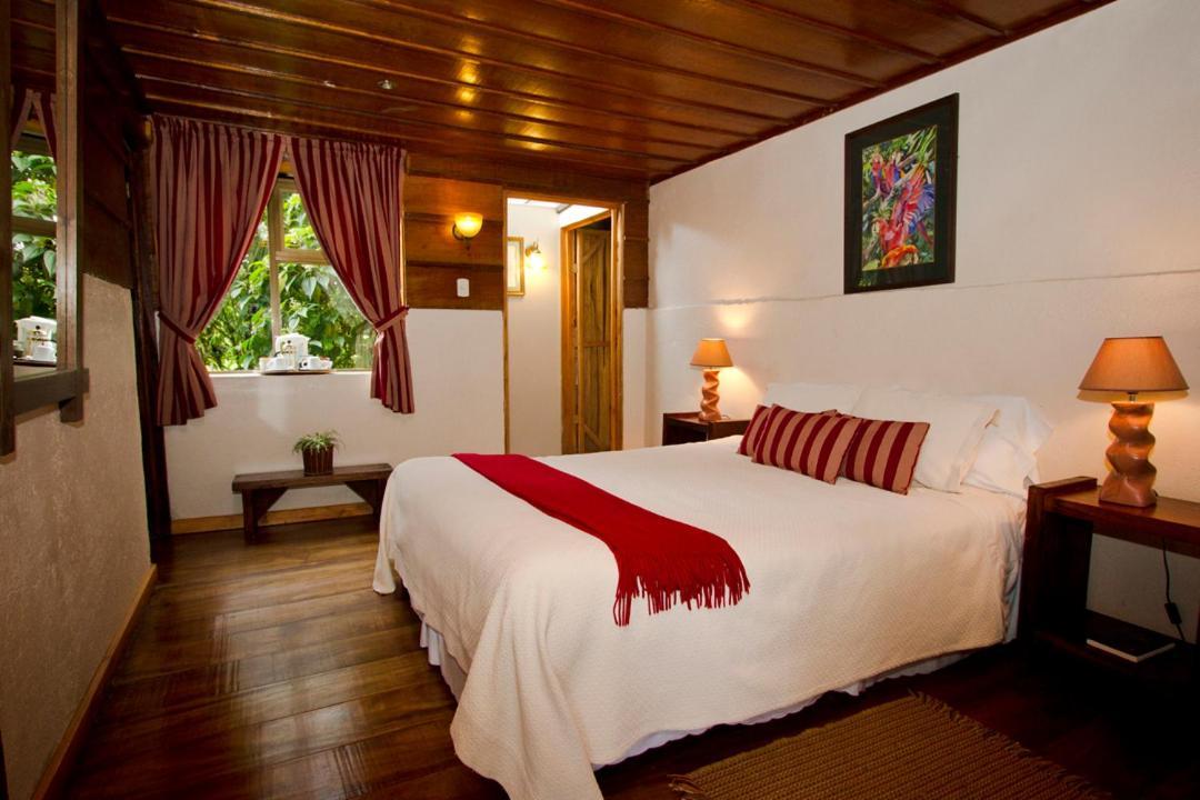 Poas Volcano Lodge Vara Blanca  ภายนอก รูปภาพ