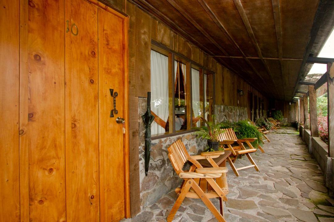 Poas Volcano Lodge Vara Blanca  ภายนอก รูปภาพ